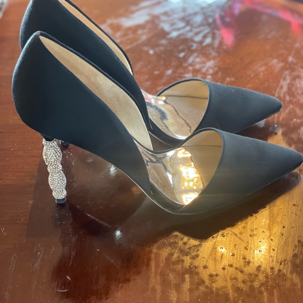 Black Badgley Mischka